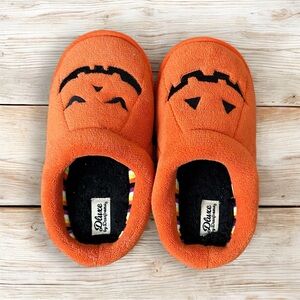 dluxe by dearfoams Kids Jack O Lantern Pumpkin Slippers Halloween